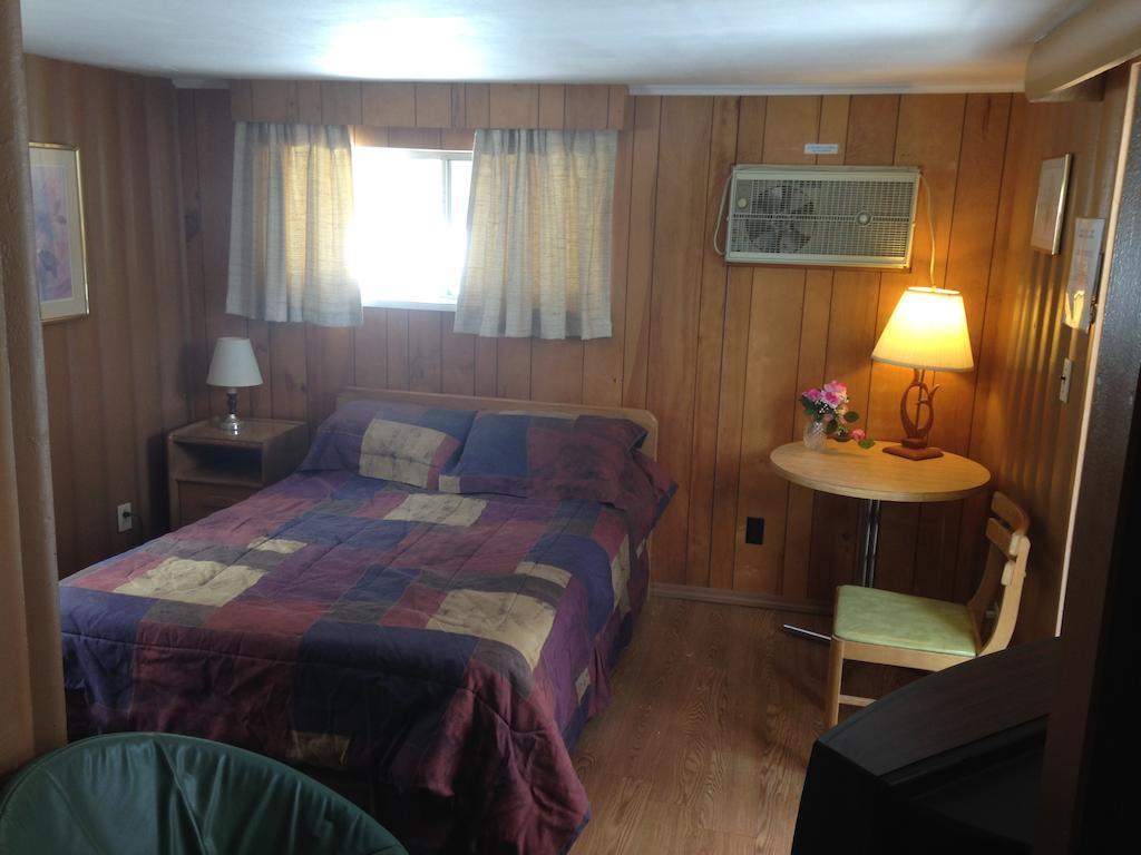 Amber Lantern Motel Lake George Pokój zdjęcie